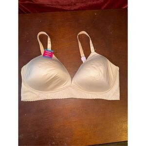 NWT Vanity Fair wireless bra size 40D